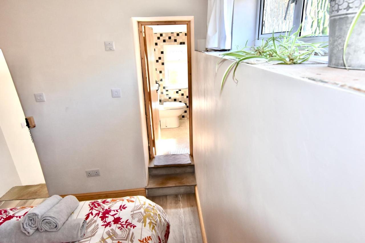 Spacious Cottage In The Village Of Wembury Exterior foto